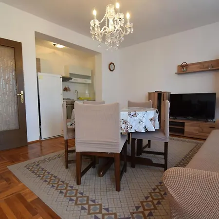 Apartament Petrovic 2 By Interhome