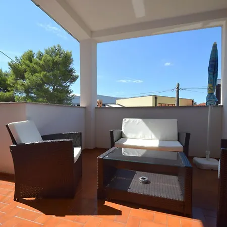 Apartament Petrovic 2 By Interhome Malinska